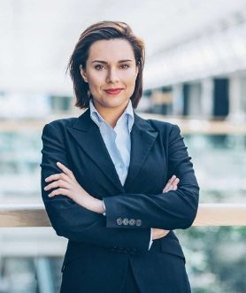 demo-attachment-886-Team-Member-1